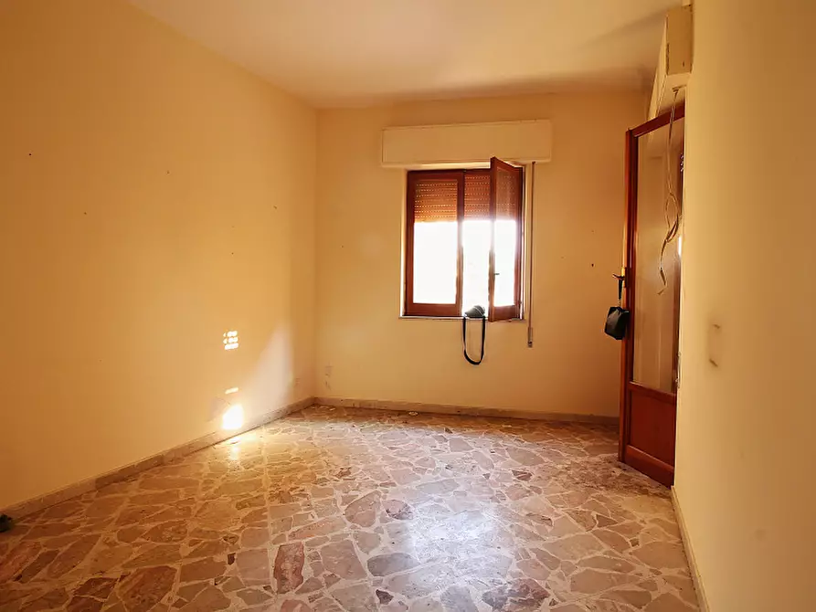Immagine 13 di Appartamento in vendita  in Via Niccolò Tommaseo a Bagheria