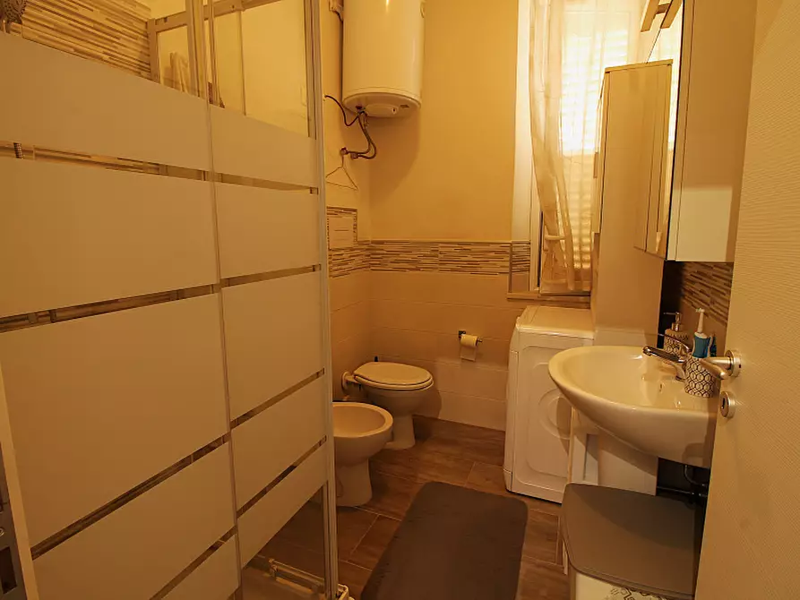 Immagine 16 di Appartamento in vendita  in Via Generale Armando Diaz a Bagheria