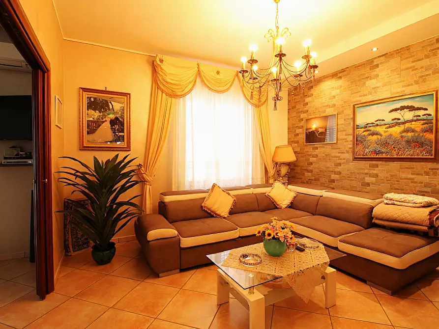 Immagine 4 di Appartamento in vendita  in Via Giovanni Nicola Salernitano a Bagheria