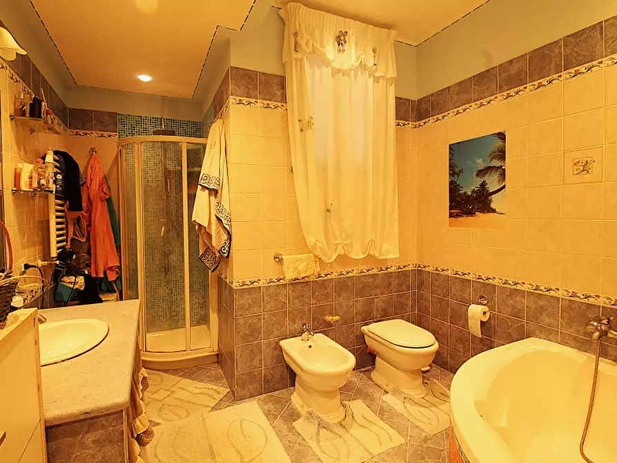 Immagine 10 di Appartamento in vendita  in Via Giovanni Nicola Salernitano a Bagheria