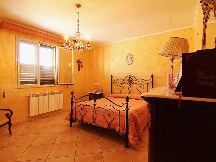 Immagine 12 di Appartamento in vendita  in Via Giovanni Nicola Salernitano a Bagheria