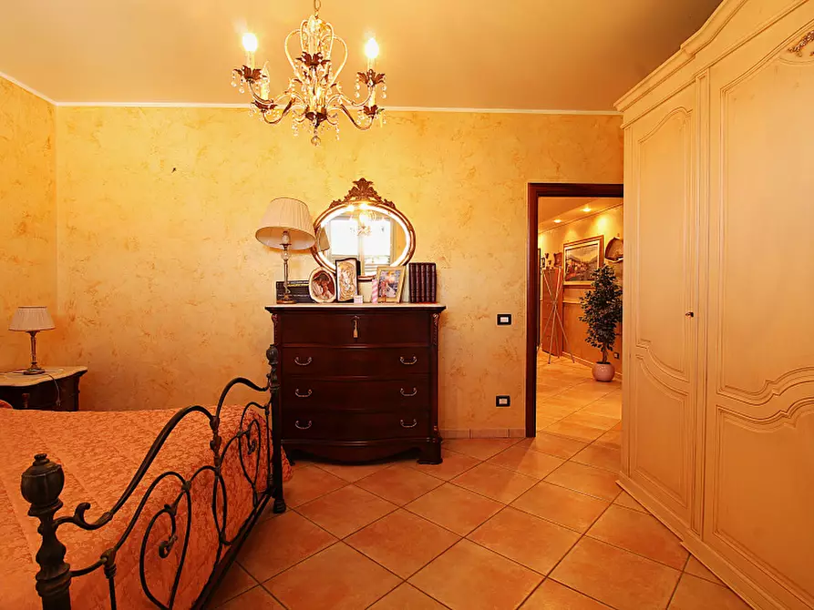 Immagine 14 di Appartamento in vendita  in Via Giovanni Nicola Salernitano a Bagheria