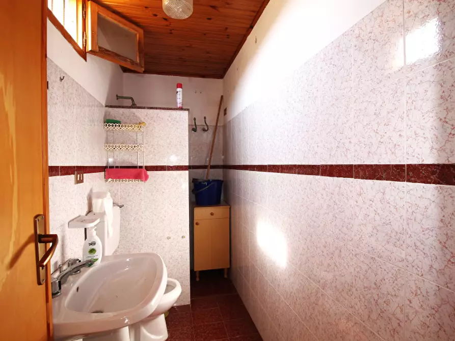 Immagine 5 di Villa in vendita  in Strada Vicinale Lanzirotti Monte a Bagheria