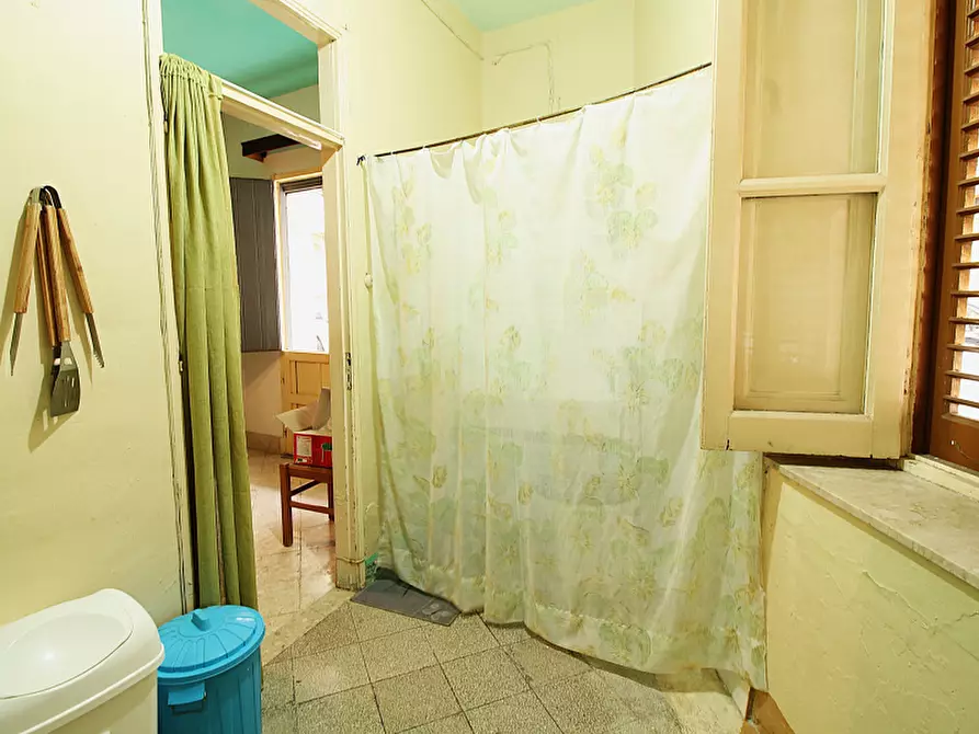 Immagine 7 di Palazzo in vendita  in Via Suppietro a Casteldaccia