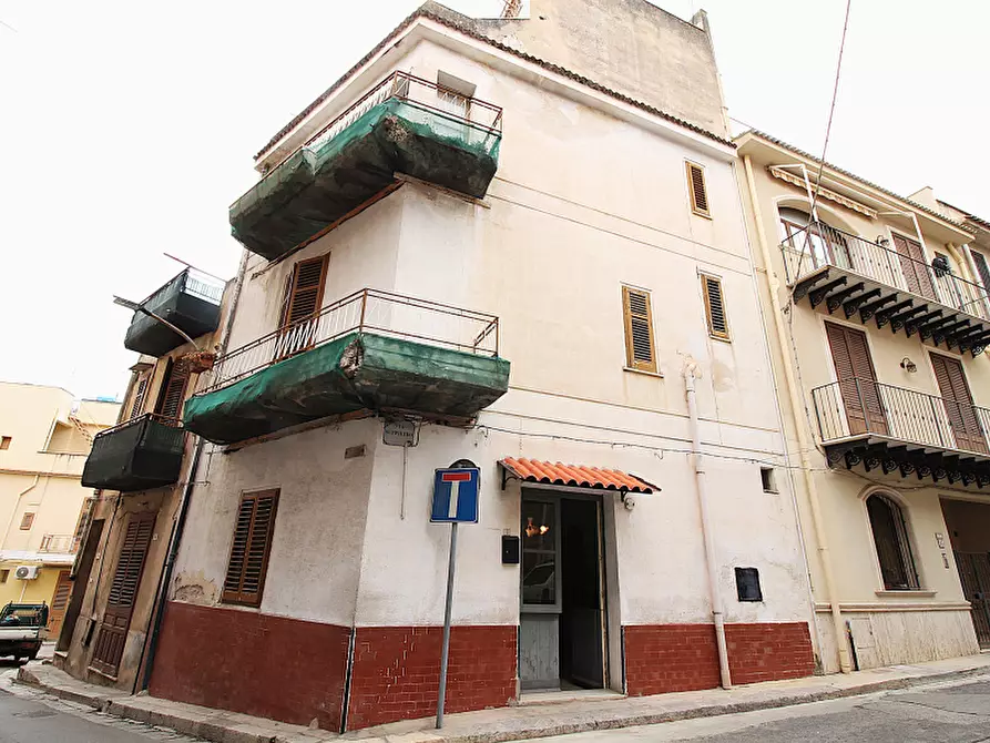 Immagine 2 di Palazzo in vendita  in Via Suppietro a Casteldaccia