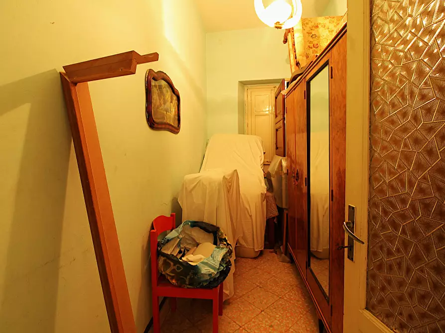 Immagine 11 di Palazzo in vendita  in Via Suppietro a Casteldaccia