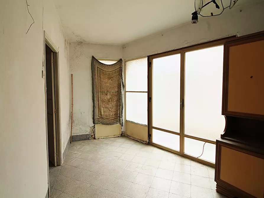 Immagine 20 di Palazzo in vendita  in Via Suppietro a Casteldaccia