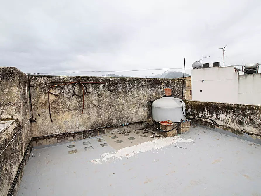 Immagine 30 di Palazzo in vendita  in Via Suppietro a Casteldaccia