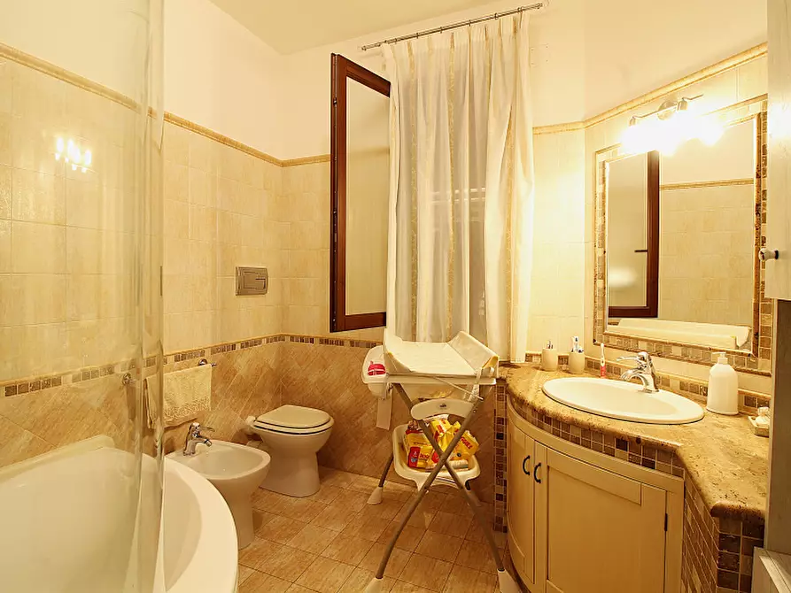 Immagine 11 di Appartamento in vendita  in Via Giovanni Girgenti a Bagheria