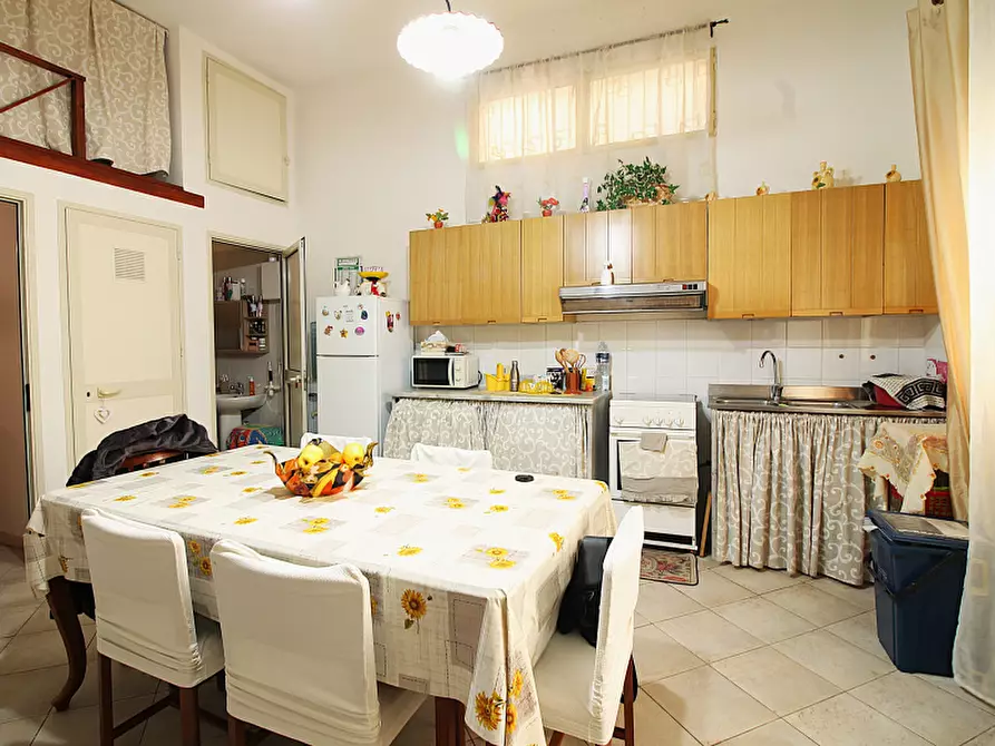 Immagine 2 di Appartamento in vendita  in Via Galileo Galilei a Bagheria