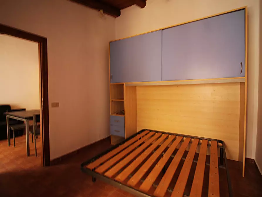 Immagine 11 di Palazzo in vendita  in Via Caramia a Bagheria