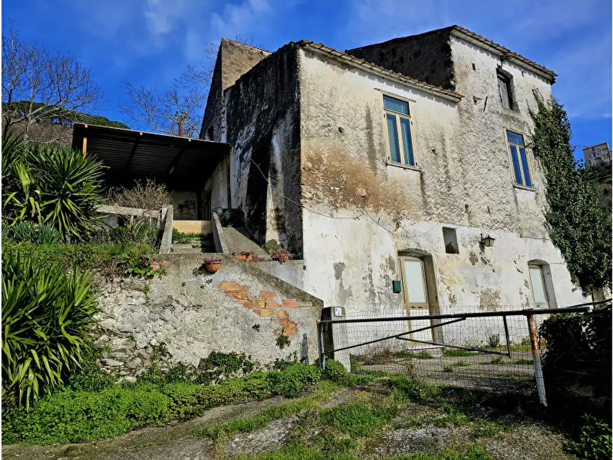 Immagine 1 di Rustico / casale in vendita  in Via Fontanelle a Pellezzano