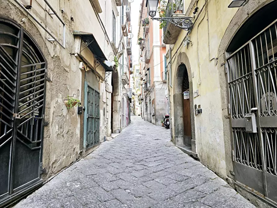 Immagine 3 di Appartamento in vendita  in Vicolo Grimoaldo a Salerno