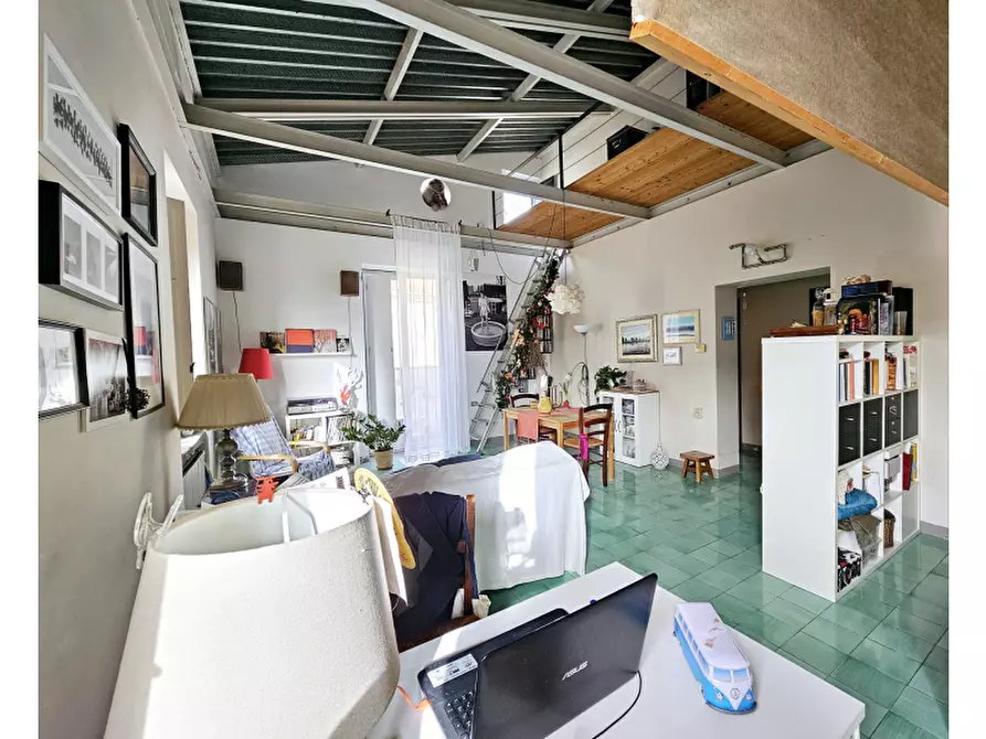 Immagine 9 di Appartamento in vendita  in Vicolo Grimoaldo a Salerno