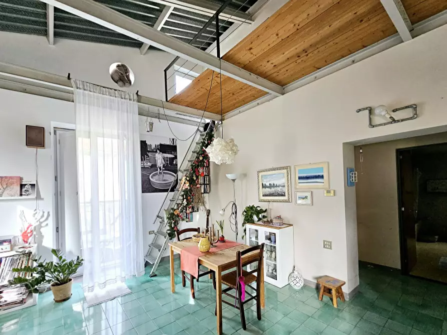 Immagine 12 di Appartamento in vendita  in Vicolo Grimoaldo a Salerno