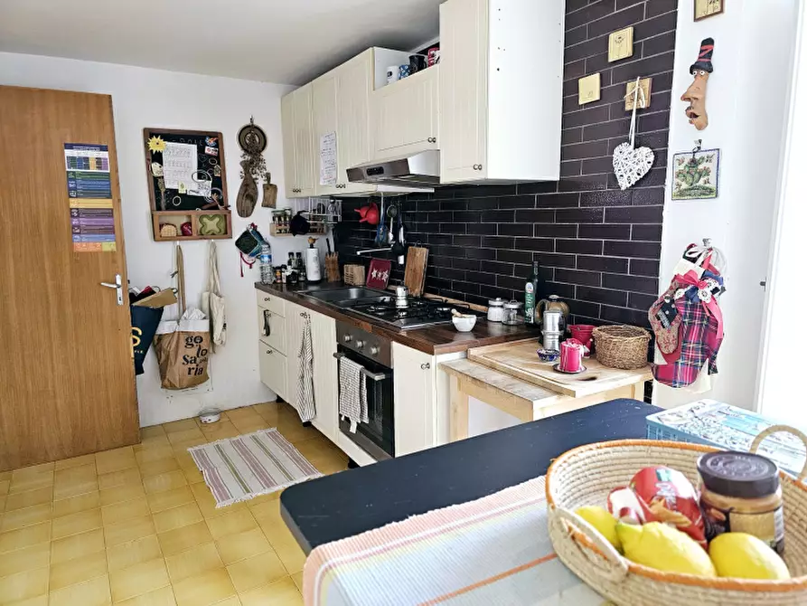 Immagine 19 di Appartamento in vendita  in Vicolo Grimoaldo a Salerno