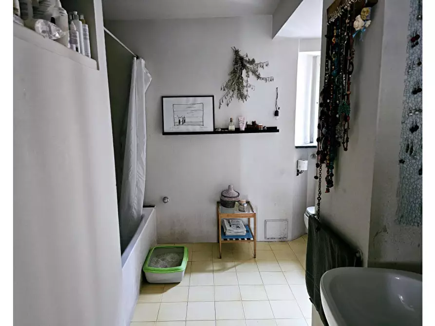 Immagine 20 di Appartamento in vendita  in Vicolo Grimoaldo a Salerno