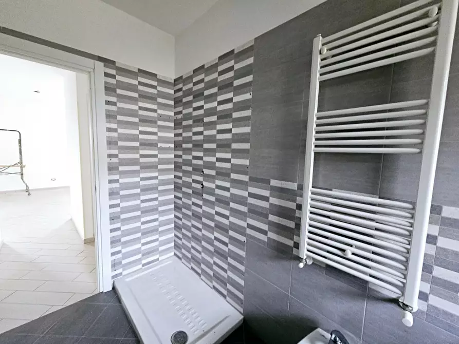 Immagine 13 di Appartamento in vendita  in Via Dottor Matteo Petraroia a Pellezzano