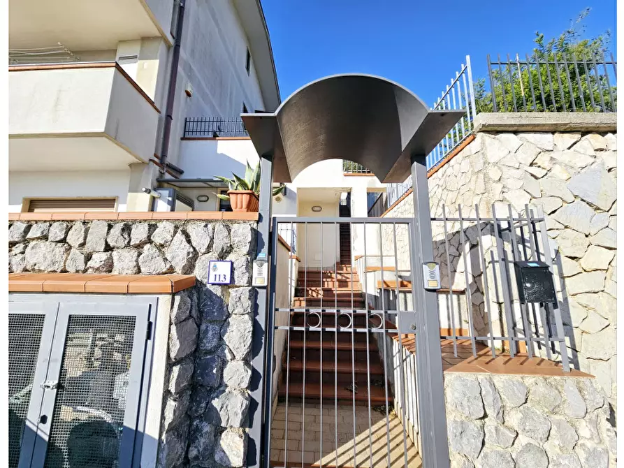 Immagine 2 di Appartamento in vendita  in Via Alcide De Gasperi a Pellezzano