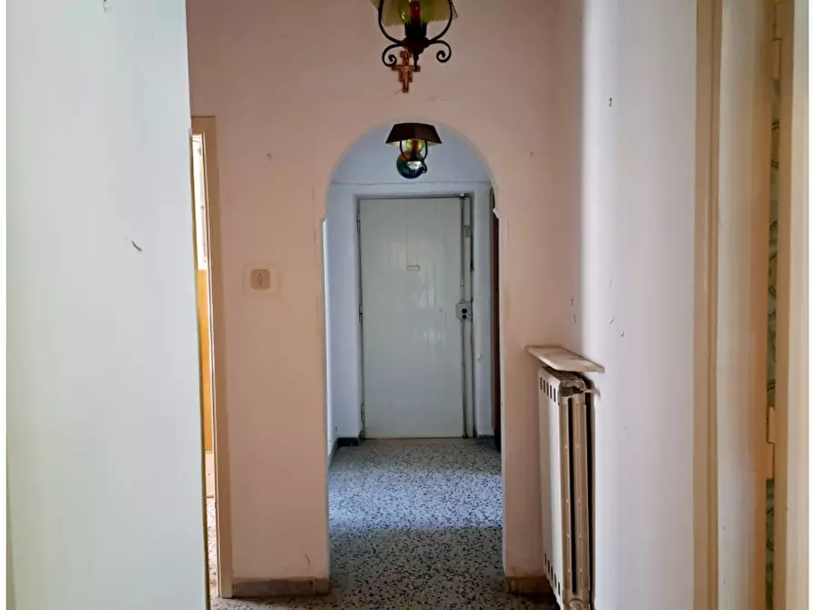 Immagine 3 di Appartamento in vendita  in Via Roberto Mazzetti a Salerno