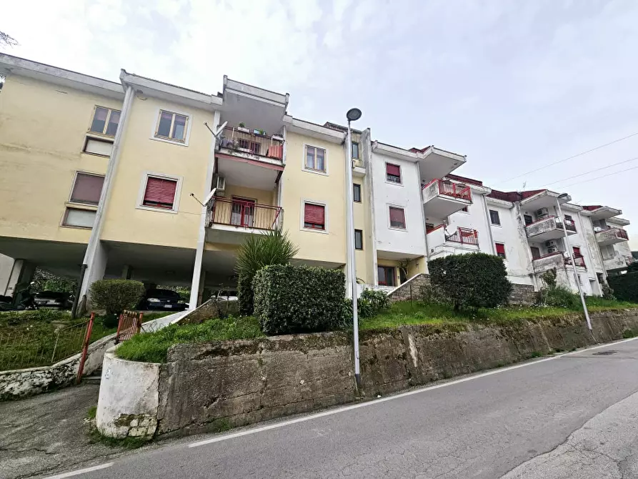 Immagine 20 di Appartamento in vendita  in Via Giovanni Amendola a Pellezzano