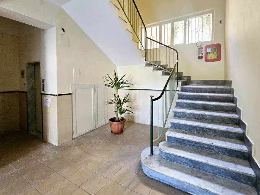 Immagine 3 di Appartamento in vendita  in Via Pio XI a Salerno