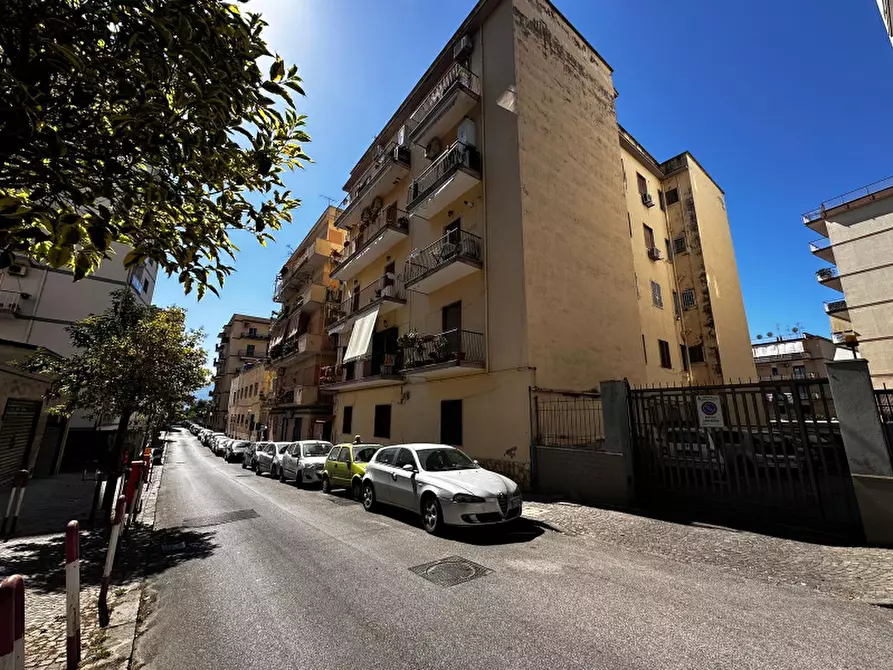 Immagine 1 di Appartamento in vendita  in Via Quattro Giornate a Torre Annunziata