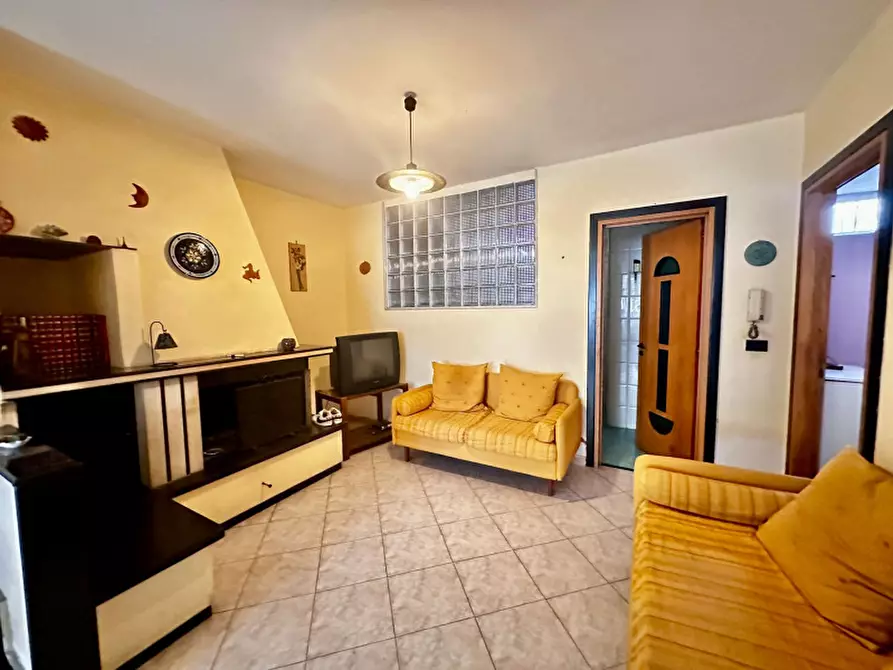 Immagine 13 di Villa in vendita  in Via Pastrengo a Boscotrecase