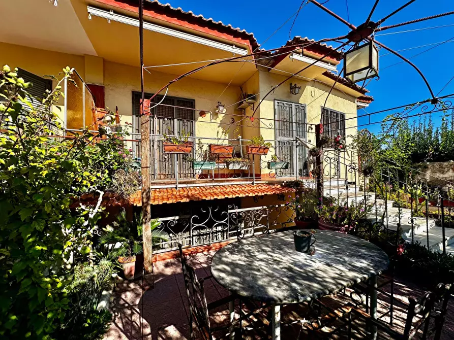 Immagine 3 di Villa in vendita  in Via Pastrengo a Boscotrecase