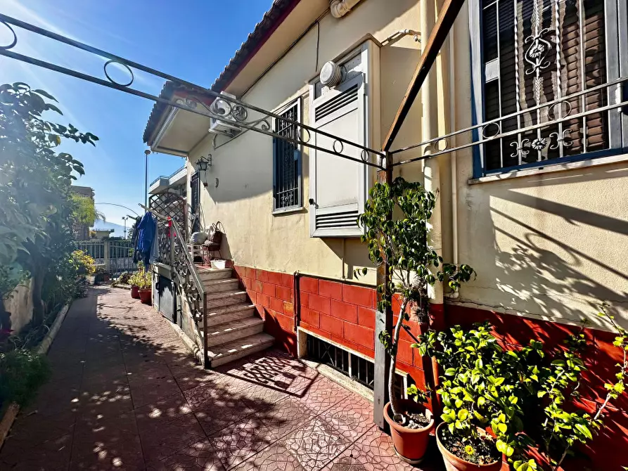 Immagine 27 di Villa in vendita  in Via Pastrengo a Boscotrecase