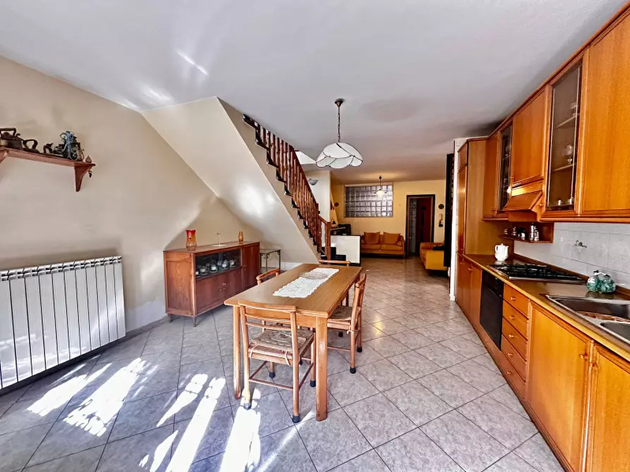 Immagine 9 di Villa in vendita  in Via Pastrengo a Boscotrecase