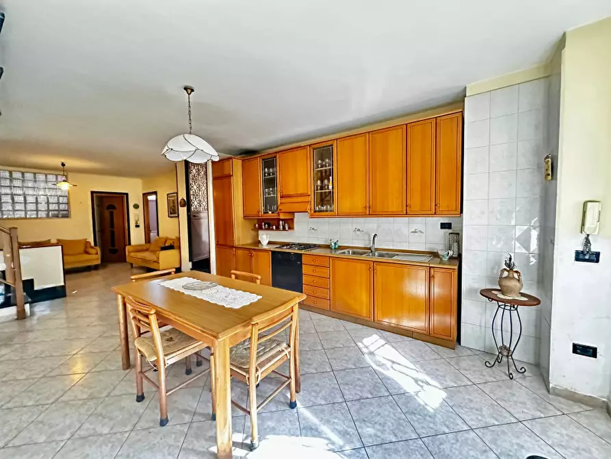 Immagine 10 di Villa in vendita  in Via Pastrengo a Boscotrecase