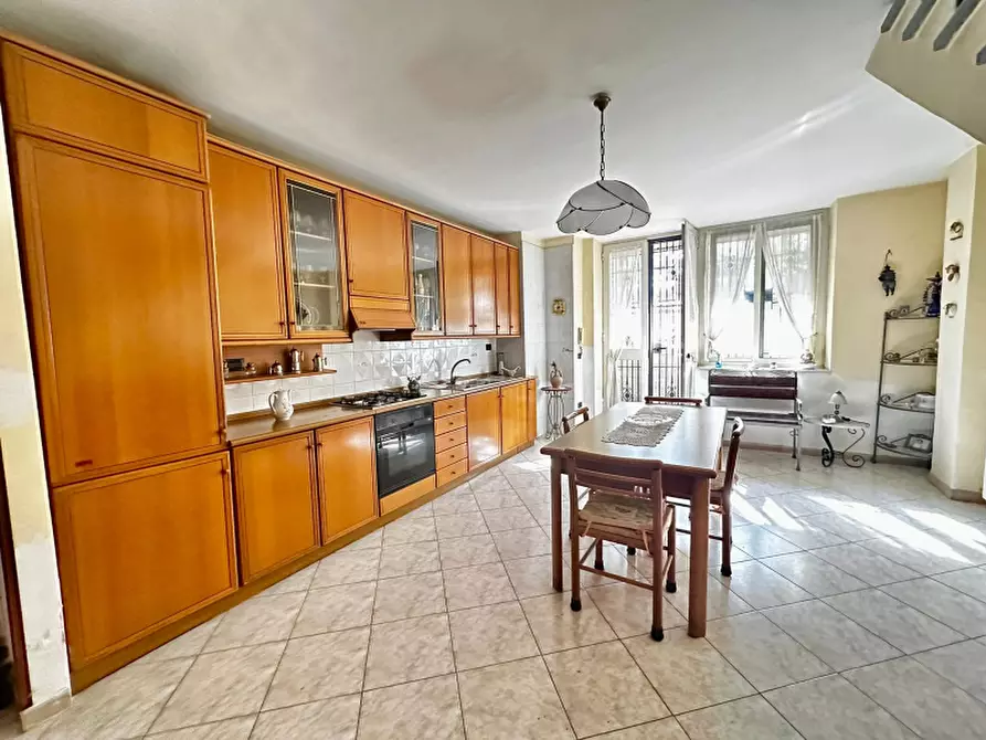 Immagine 11 di Villa in vendita  in Via Pastrengo a Boscotrecase