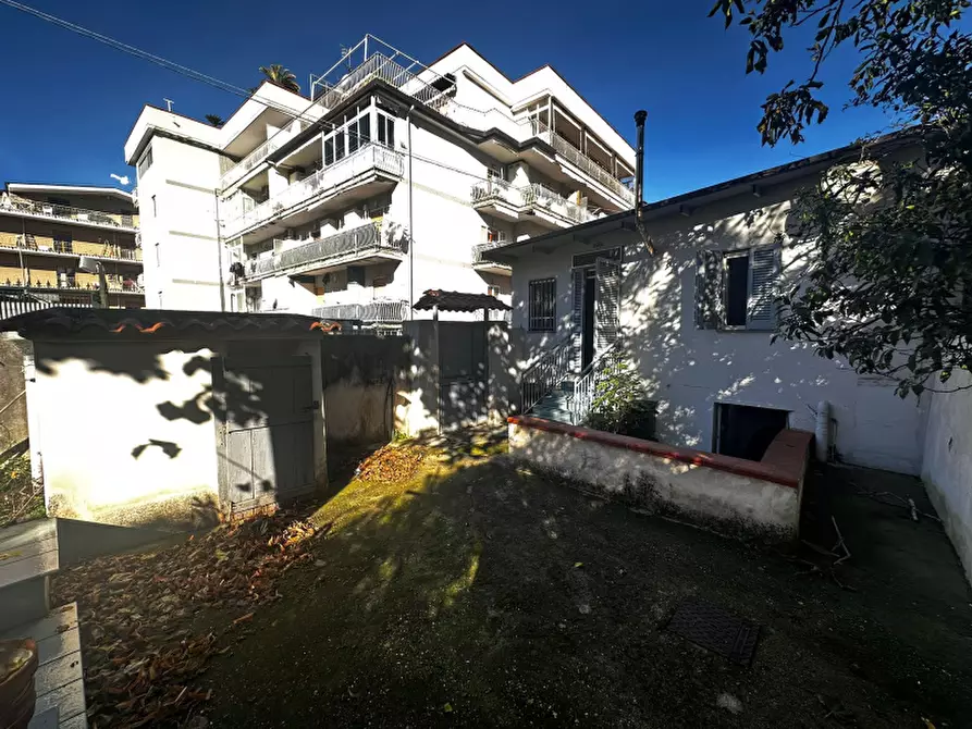 Immagine 16 di Villa in vendita  in Via Pompei a Boscoreale