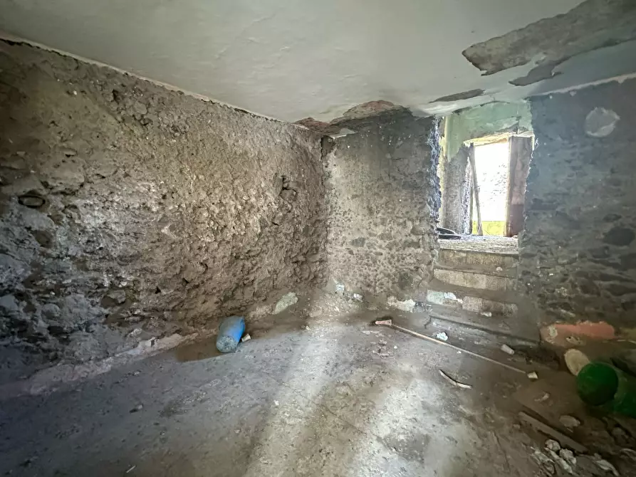 Immagine 11 di Rustico / casale in vendita  in Corso Umberto I a Boscotrecase