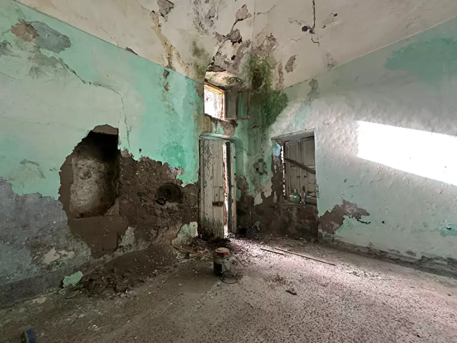 Immagine 5 di Rustico / casale in vendita  in Corso Umberto I a Boscotrecase