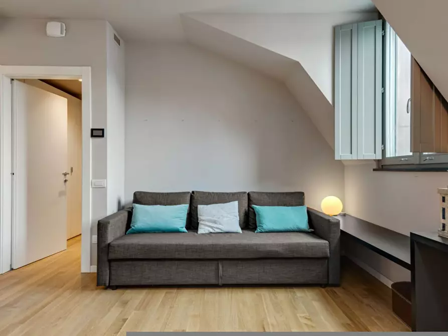 Appartamento in affitto in Via Luigi Canonica77 a Milano