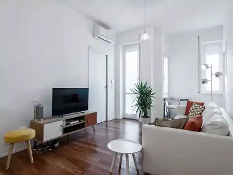 Appartamento in affitto in Via Luigi Canonica1 a Milano