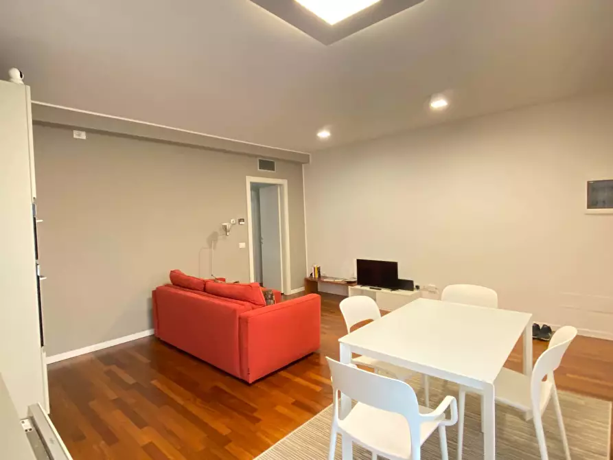 Immagine 2 di Appartamento in affitto  in Via Giacinto Gallina10 a Milano