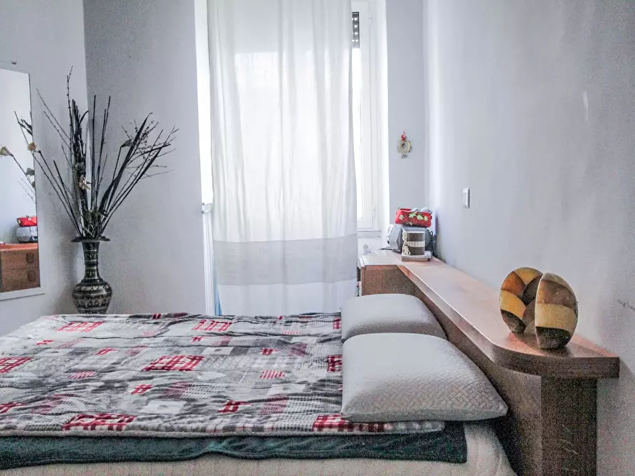 Immagine 34 di Appartamento in affitto  in Via dei Gozzadini31 a Roma