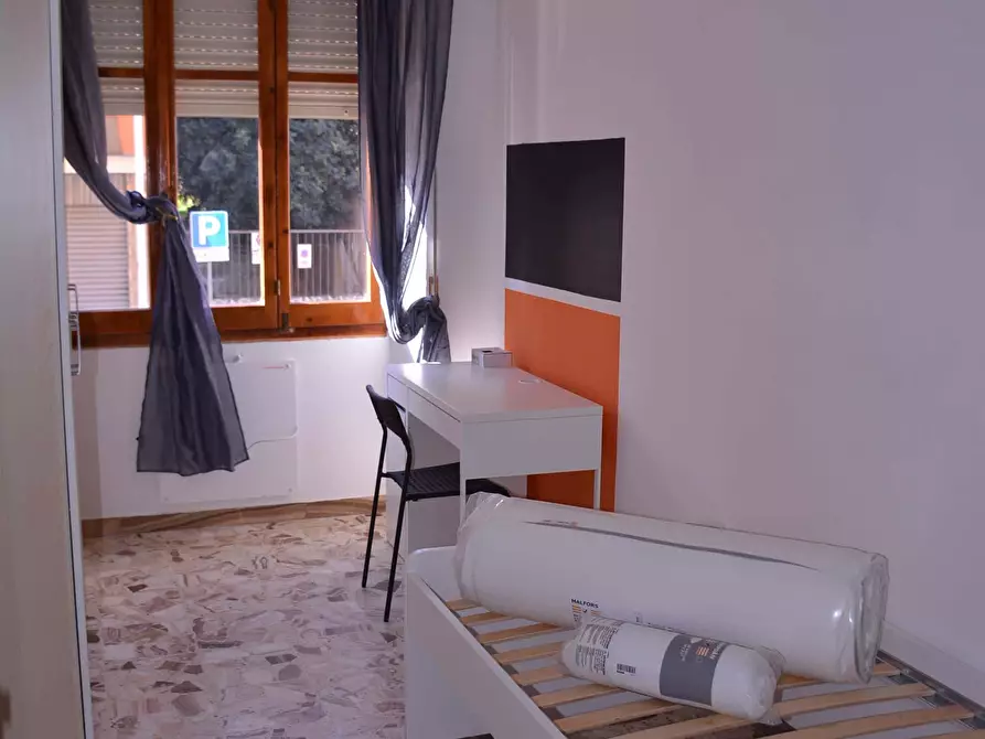 Immagine 1 di Camera in affitto  in Via Lombardia2 a Cagliari