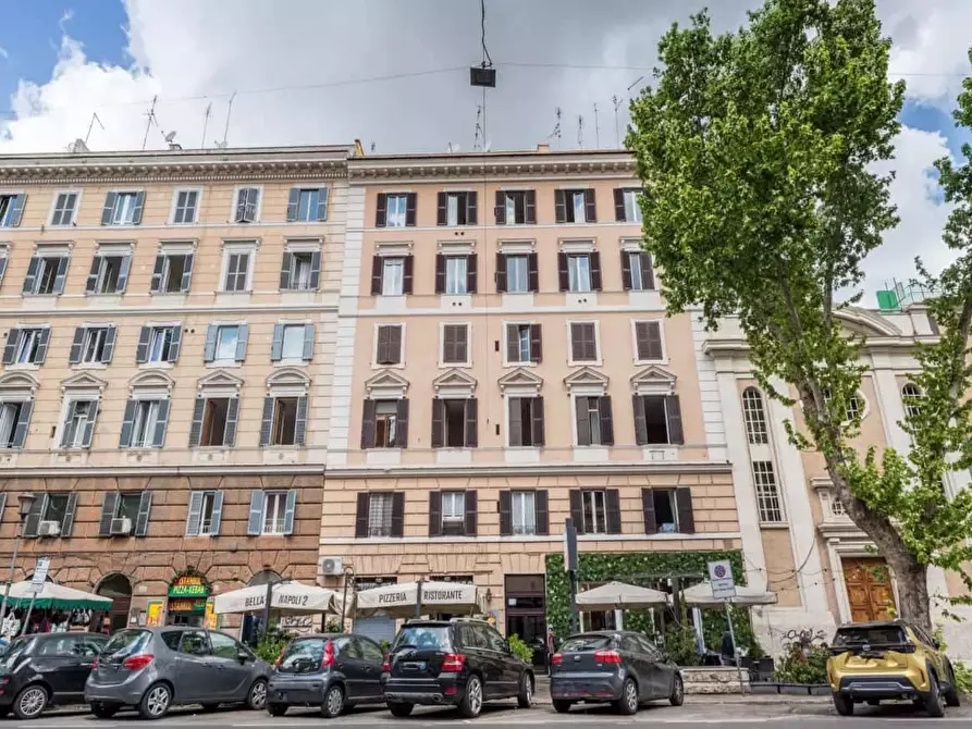 Immagine 27 di Appartamento in affitto  in Viale Giulio Cesare118 a Roma