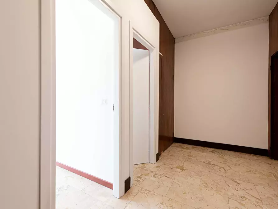 Immagine 7 di Appartamento in affitto  in Viale Beatrice d'Este30 a Milano