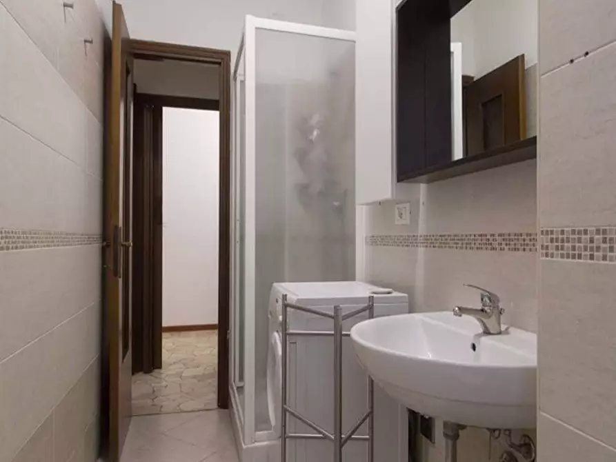 Immagine 6 di Camera in affitto  in VIA SOPERGA65 a Milano