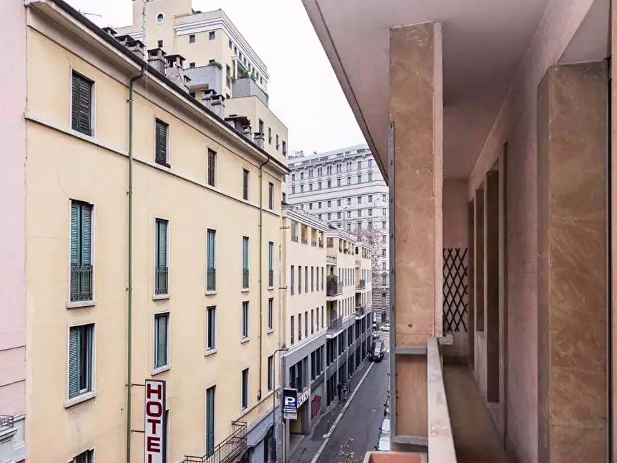 Immagine 11 di Camera in affitto  in Viale Monte Santo8 a Milano