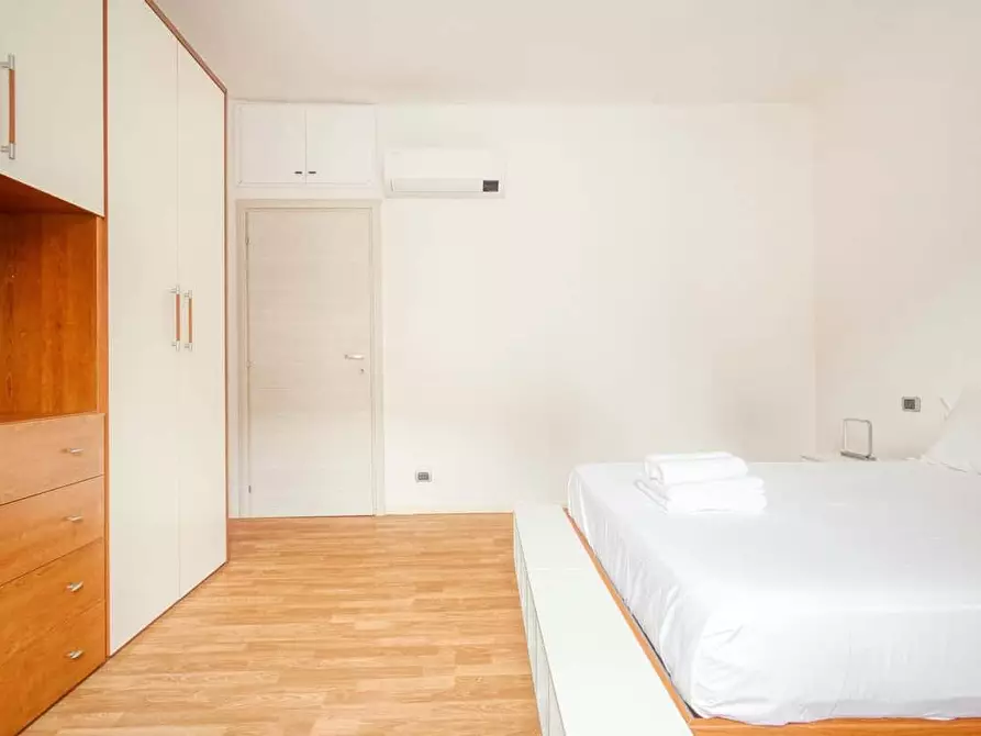 Immagine 1 di Appartamento in affitto  in Via Saronno1 a Milano