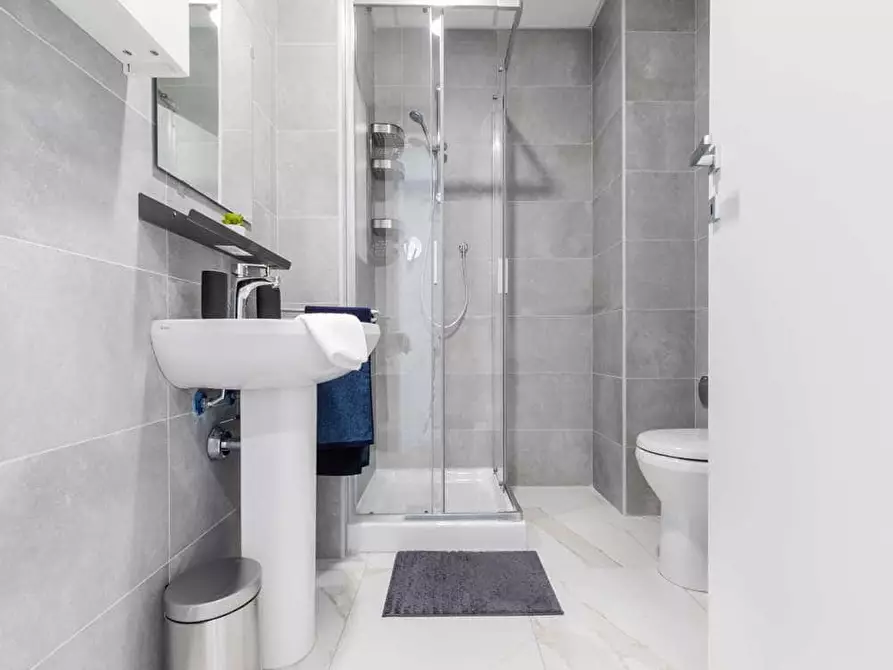 Immagine 9 di Camera in affitto  in Viale Bligny28 a Milano