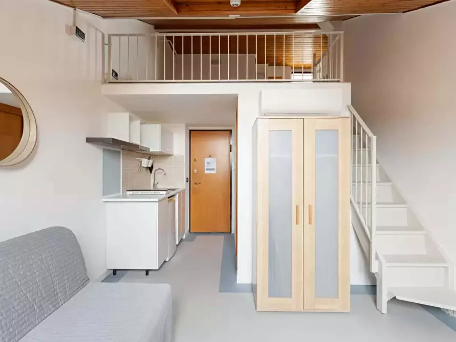 Immagine 12 di Appartamento in affitto  in Corso Magenta25 a Milano