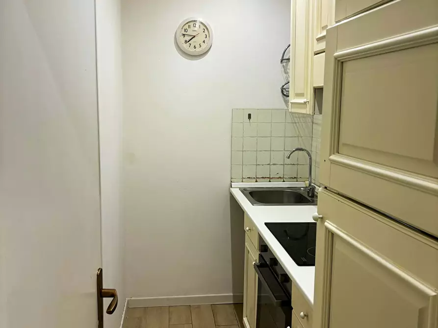 Immagine 20 di Camera in affitto  in Via Angelo de Gasperis2 a Milano