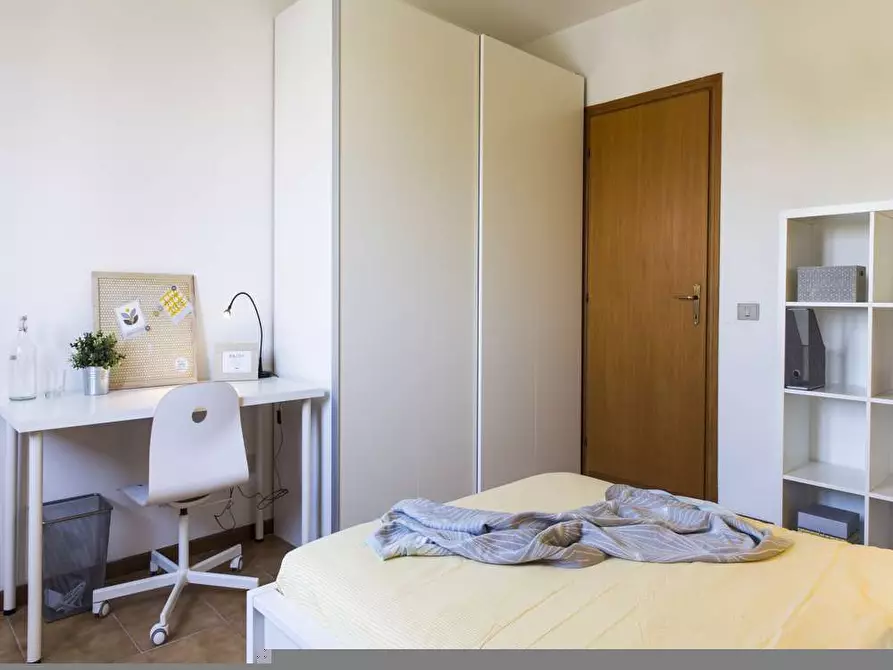 Immagine 3 di Camera in affitto  in Via dei Missaglia13 a Milano